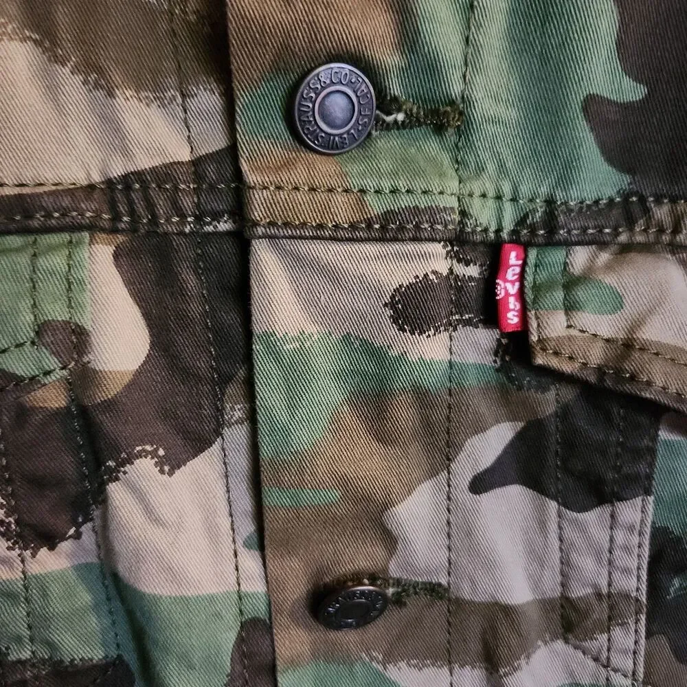 Levi's Trucker Jacket Green Brown Woodland Camouflage Button Front Mens Size M - Picture 5 of 6